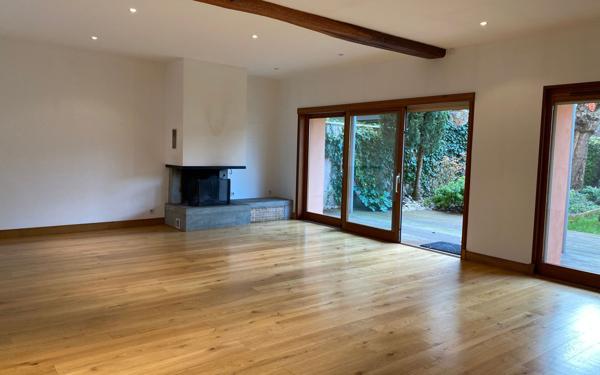 Maison à vendre    7 pièces • 267 m2 Bourg-en-Bresse