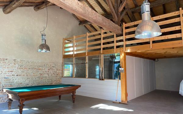 Maison à vendre    7 pièces • 267 m2 Bourg-en-Bresse