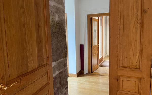 Maison à vendre    7 pièces • 267 m2 Bourg-en-Bresse