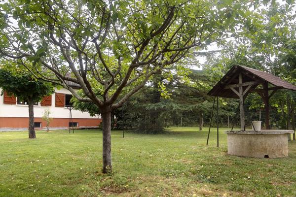 Maison traditionnelle au calme