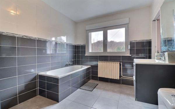 Maison à vendre    6 pièces •  Petite-Rosselle