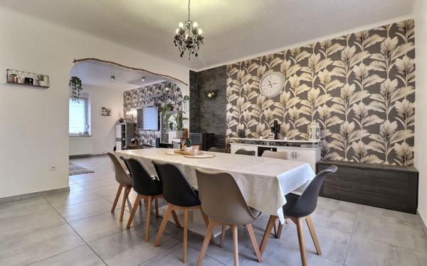 Maison à vendre    6 pièces •  Petite-Rosselle