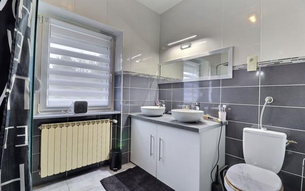 Maison à vendre    6 pièces •  Petite-Rosselle