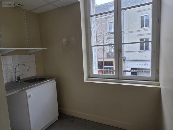 Immeuble à vendre à Château-Gontier-sur-Mayenne en Mayenne (53200), ref : 53073-1724