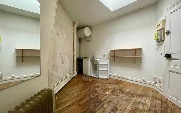 Appartement à vendre    1 pièce • 10,25 m2 Paris 11