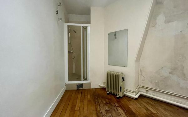 Appartement à vendre    1 pièce • 10,25 m2 Paris 11