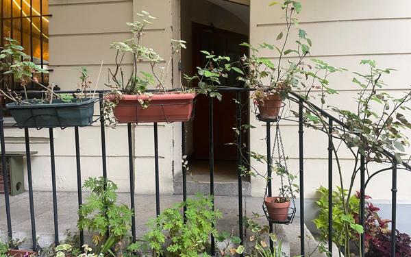 Appartement à vendre    1 pièce • 10,25 m2 Paris 11