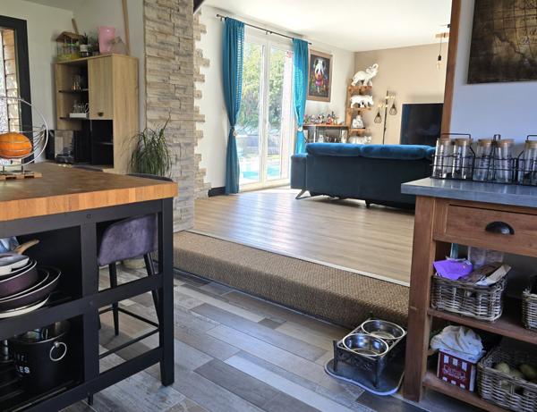 Plain-pied, 3 chambres, piscine, jacuzzi