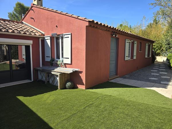 Plain-pied, 3 chambres, piscine, jacuzzi