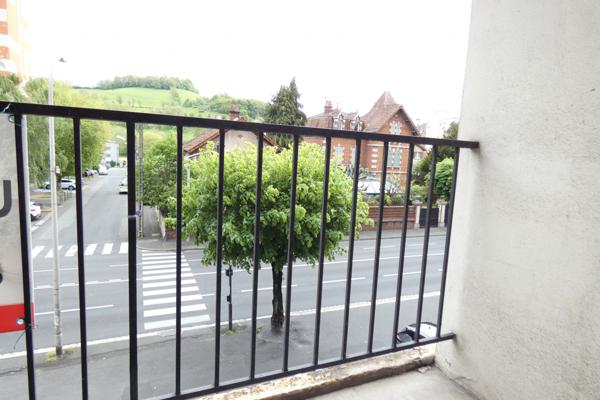 BEAU T2 RENOVE 2 BALCONS Aurillac (15000)