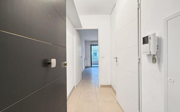 Appartement à vendre    1 pièce • 35 m2 Nice