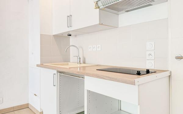 Appartement à vendre    1 pièce • 35 m2 Nice