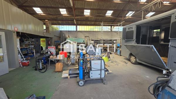 Local libre de toute activite axe Bdx /Saintes