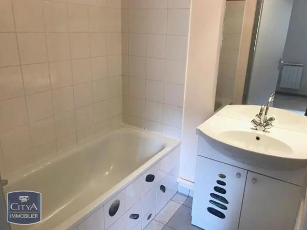 Appartement à louer 2 pièces 44m² Évreux (27000)