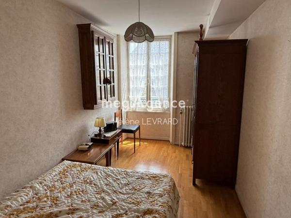 Maison à BREE, 53150 - 6 pièces 138m²