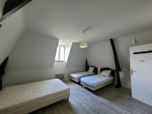 Propriete à vendre 14 pièces LE BUGUE (24)