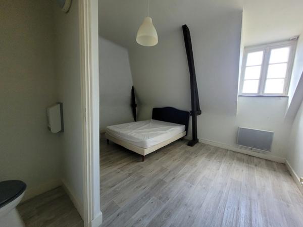 Propriete à vendre 14 pièces LE BUGUE (24)