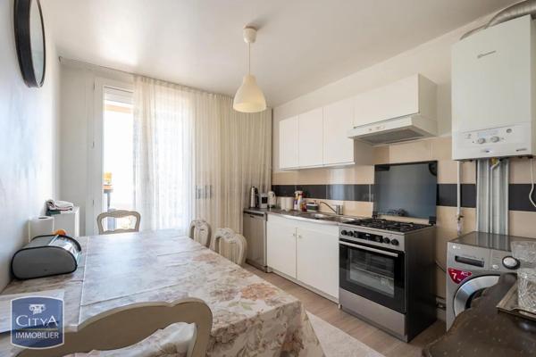Appartement à vendre 4 pièces 75m² Rognac (13340)