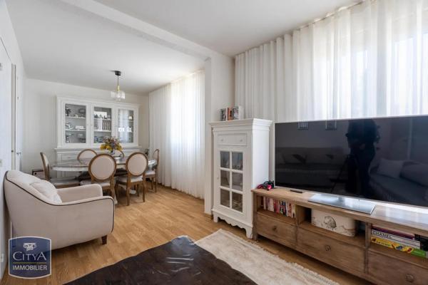 Appartement à vendre 4 pièces 75m² Rognac (13340)
