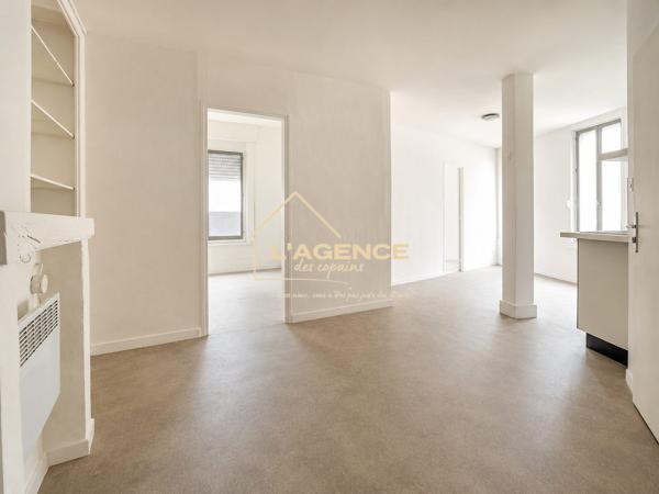 IMMEUBLE DE RAPPORT – 3 APPARTEMENTS A LOUER – CENTRE-VILLE D'HAZEBROUCK