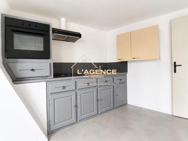 IMMEUBLE DE RAPPORT – 3 APPARTEMENTS A LOUER – CENTRE-VILLE D'HAZEBROUCK