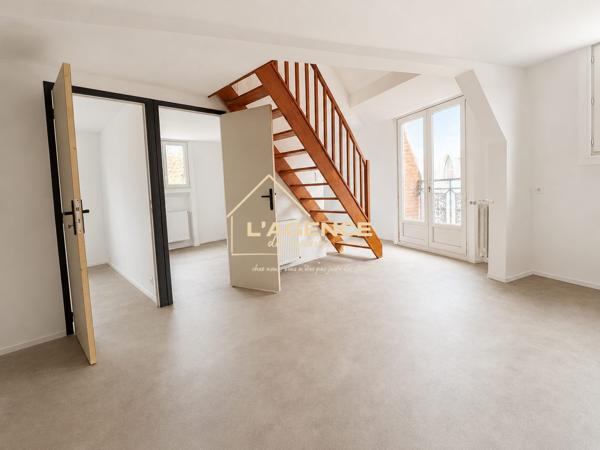 IMMEUBLE DE RAPPORT – 3 APPARTEMENTS A LOUER – CENTRE-VILLE D'HAZEBROUCK