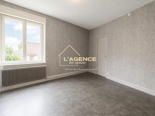 IMMEUBLE DE RAPPORT – 3 APPARTEMENTS A LOUER – CENTRE-VILLE D'HAZEBROUCK