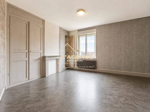 IMMEUBLE DE RAPPORT – 3 APPARTEMENTS A LOUER – CENTRE-VILLE D'HAZEBROUCK