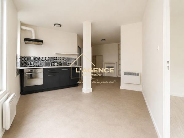 IMMEUBLE DE RAPPORT – 3 APPARTEMENTS A LOUER – CENTRE-VILLE D'HAZEBROUCK