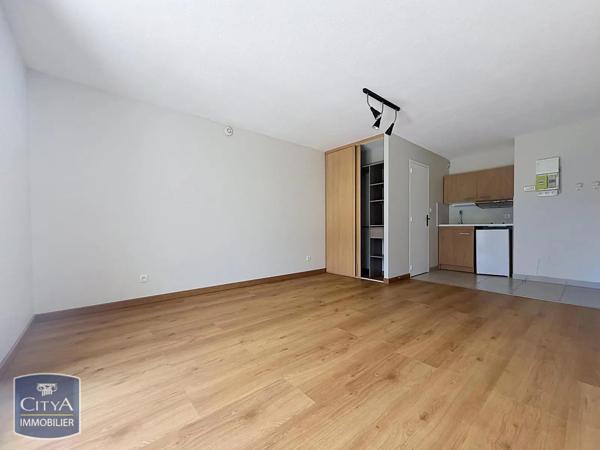 Appartement à louer 1 pièce 22.7m² Lyon (69008)