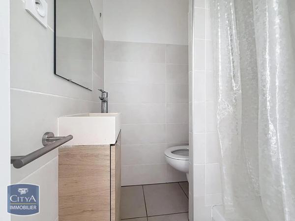Appartement à louer 1 pièce 22.7m² Lyon (69008)
