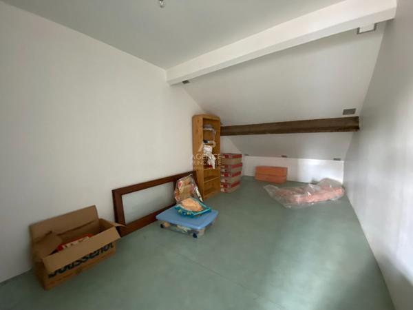 Maison Nanterre 8 pièce(s) 273 m2 €875 000 ** - Référence 15198