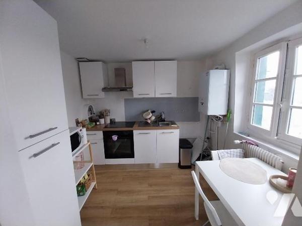 Appartement à Vendre à Vitré (35500) en Ille-et-Vilaine (35)

Cet appartement de 44.10 m² est...