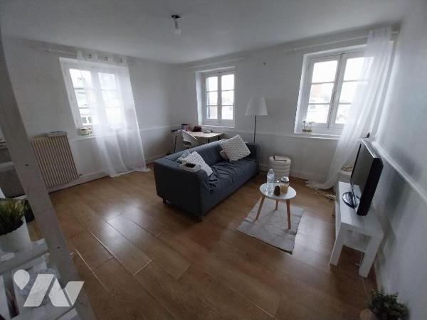 Appartement à Vendre à Vitré (35500) en Ille-et-Vilaine (35)

Cet appartement de 44.10 m² est...