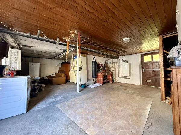 Vente                                                      Maison
                        
                     4 pièces                      62 m2                     à Brive-la-Gaillarde