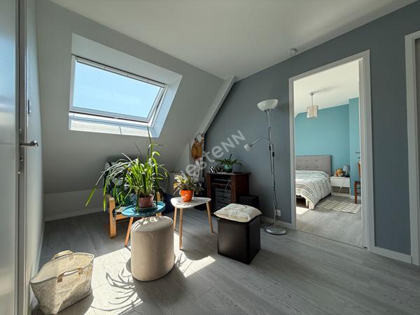 Maison rénovée / 5 chambres / Terrain 638 m² / Centre de Châteaugiron / Vie de plain-pied