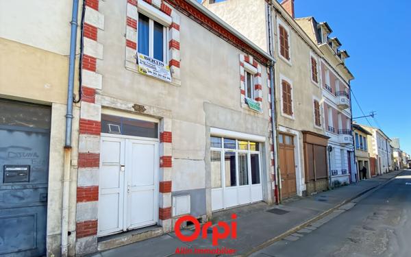 Maison à vendre    4 pièces •  Montluçon