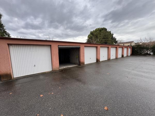Le Pontet (84130) À louer – Garage sécurisé – Le Pontet (Route de Lyon)