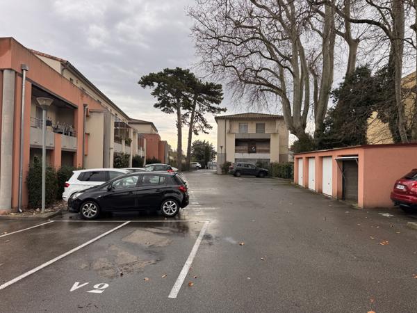 Le Pontet (84130) À louer – Garage sécurisé – Le Pontet (Route de Lyon)