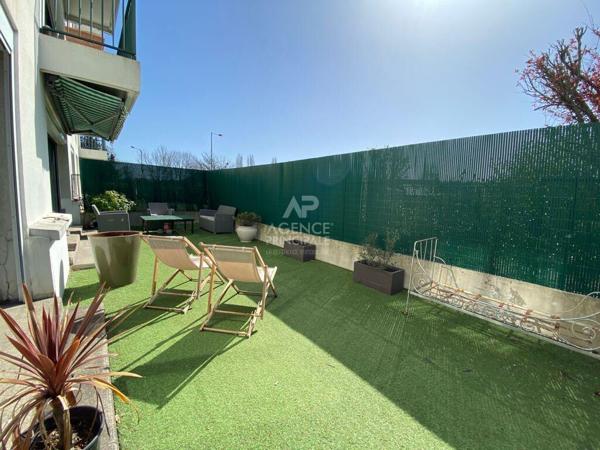 "Vaucresson" Grand et bel appartement meublé de 4 pièces avec terrasse en rez-de-chaussée et parking ! Loyer 2 231.25 €/mois charges comprises **  - Référence  23043