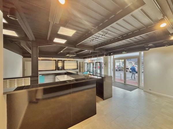 Vente Local commercial 2 pièces 107 m2 à Agde