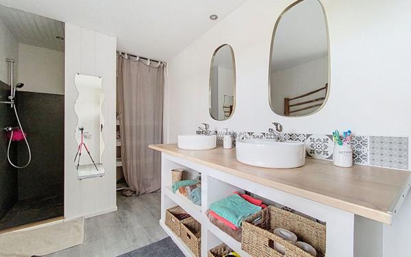 Maison à vendre    5 pièces •  Niort