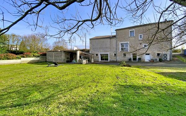 Maison à vendre    5 pièces •  Niort
