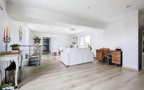 Maison à vendre    5 pièces •  Niort