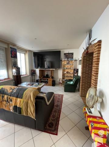 Une maison à usage d’habitation.
