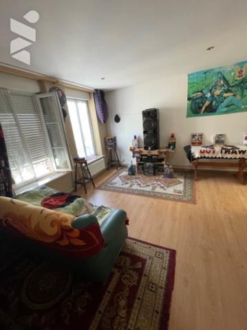 Une maison à usage d’habitation.