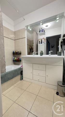 Appartement T3 à vendre  3 pièces - 65,64 m2 GAP - 05