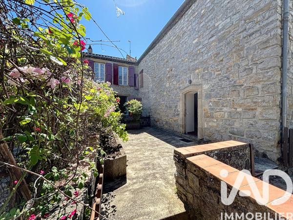 Maison à vendre 8 pièces 196 m² Saint-Georges-de-Luzençon