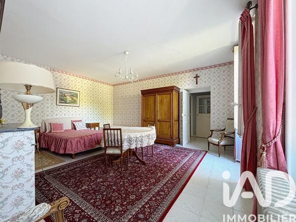 Maison à vendre 8 pièces 196 m² Saint-Georges-de-Luzençon