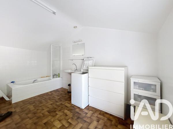 Maison à vendre 8 pièces 196 m² Saint-Georges-de-Luzençon